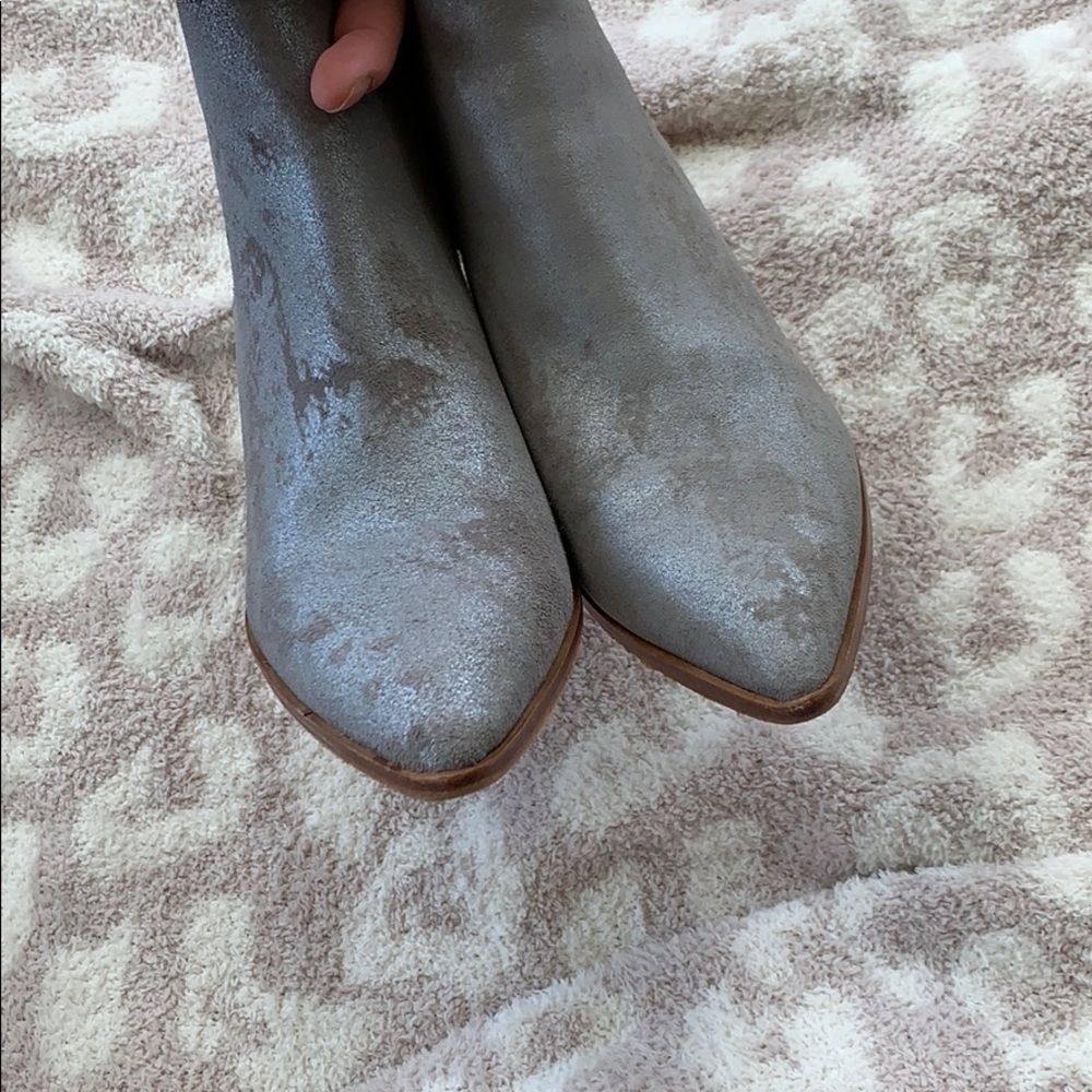 Sole society silver booties - Picture 2 of 3